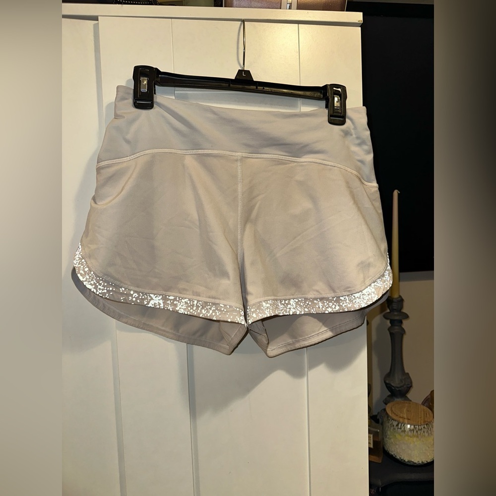 Lululemon Run The Line Short *Reflective 3"
Muse - Picture 14 of 14